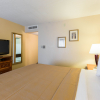 Отель Comfort Suites East Lincoln - Mall Area, фото 7