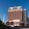 Отель Hampton Inn St. Louis-Downtown (At the Gateway Arch) в Сент-Луисе