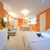 Отель Orange Mango Cherry Party House, фото 4