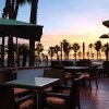 Отель The Waterfront Beach Resort, A Hilton Hotel, фото 31