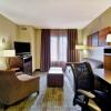 Отель Staybridge Suites Middleton Madison-West, an IHG Hotel, фото 23