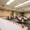 Отель Comfort Inn & Suites Madison - Airport, фото 17