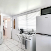 Отель Three Bedroom Three Bath Townhouse, фото 20
