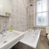 Отель Gorgeous 3-bed Garden Flat Beside Battersea Park, фото 7