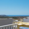 Отель Summer Breeze Superior Apartment with Terrace by Getaways Malta, фото 18