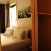 Отель Comfort Suites Lyon Est Eurexpo, фото 1