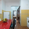 Отель Private Solarium - 2BR House Near the Airport, фото 4