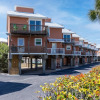 Отель Laguna Bella B8 2 Bedroom Condo by RedAwning, фото 23