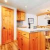 Отель Mammoth Sierra Townhomes #18 2 Bedroom Condo by RedAwning, фото 14