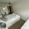 Отель Modern 2-bed Apartment in the Heart of Salford Quays, фото 14