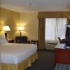 Отель Holiday Inn Express & Suites Oxford, an IHG Hotel, фото 13