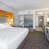 Отель Holiday Inn Hotel & Suites Calgary Airport North, an IHG Hotel, фото 43