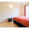Отель Clean, Secure 2BR Flat for 4 in East London, фото 4