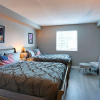 Отель Honky Tonk Luxury 2BR/2BATH - Fast WIFI - Work Area - Free Parking! (CH2), фото 5