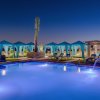 Отель Rooftop Pool with Views-King Beds-Parking 1123, фото 17