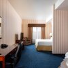 Отель Holiday Inn Express Hotel & Suites Lathrop - South Stockton, an IHG Hotel в Латропе