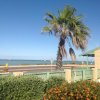 Отель Shark Bay Seafront Apartments, фото 2