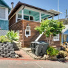 Отель Charming Catalina Gem w/ Deck: Walk to the Beach!, фото 1