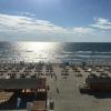 Отель Panoramis 417 apartament pe plaja cu vedere frontala la mare, фото 1