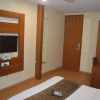 Отель OYO 9996 Hotel Arton Suites, фото 34