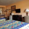 Отель Camelot Inn, фото 15