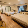 Отель ZEN Rooms Manee Nopparat Soi 1, фото 2