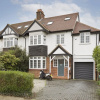 Отель Wonderful Family Home With Garden Near Twickenham by Underthedoormat, фото 1