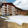 Отель Gonenstein Residence in Leukerbad, entire apartment/studio with balcony, фото 1