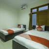 Отель OYO 2259 Zleepy Ks Tubun, фото 4