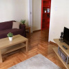 Отель Charming Flat, 10' from Metro & 20' from Syntagma, фото 1