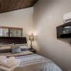Отель Lucky Bear Lodge - Three Bedroom Cabin, фото 4