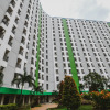 Отель RedLiving Apartemen Green Lake View Ciputat - Pelangi Rooms Tower E, фото 1