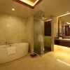 Отель Shixishu Jianguo Yalong Bay Resort Hotel, фото 8