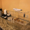 Отель Los Fresnos Inn and Suites, фото 8