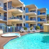 Отель Coolum Baywatch Resort, фото 11