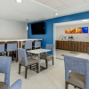Отель Comfort Inn & Suites Troutville - Roanoke North / Daleville, фото 12