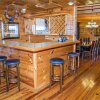 Отель Wolfsong Lodge 5 Bedrooms 4.5 Bathrooms Cabin, фото 9