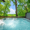 Отель Hilltop Hideaway - Endearing Mountain Cabin With Hot tub Foosball pet Friendly, фото 14