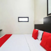 Отель OYO 45903 Royal Guest House, фото 6