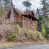 Отель Er239- Sleepy Bear Great Location â Close To Town! 2 Bedroom Cabin by RedAwning, фото 1