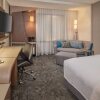 Отель Courtyard by Marriott Portland Airport в Портленде