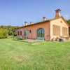 Отель Cozy Holiday Home in Tuscany Italy with Farm view, фото 1