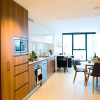 Отель Compact Brisbane Pad With 2 Bedrooms, фото 6