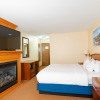 Отель Fireside Inn & Suites - Belfast, фото 1