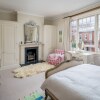 Отель Exceptional 4-bed house right by Battersea Park, фото 6