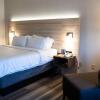 Отель Holiday Inn Express & Suites Sedalia, an IHG Hotel, фото 6