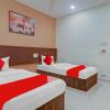 Отель OYO Flagship 81027 Star Inn Near Durgam Cheruvu, фото 5