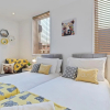 Отель Urban Heights - two Bedroom two Bathroom Loft Style Apartment - Fast Wifi, фото 4