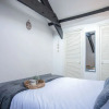 Отель Cosy At The Mews - 2 Bedroom Apartment - Tenby, фото 5