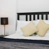 Отель 2 Bedroom Flat Accommodates 6 in Canonbury, фото 3